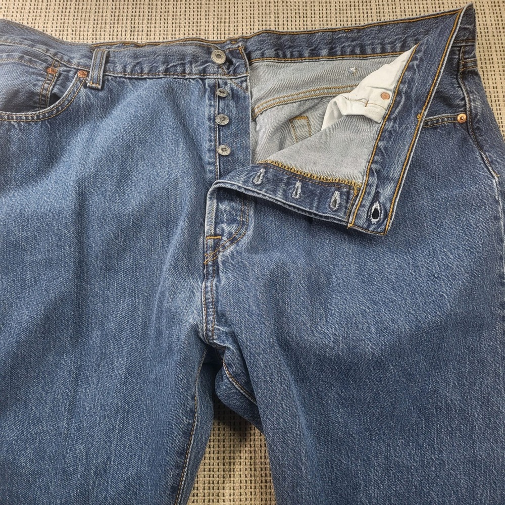 Levi's Jeans Mens 44x30 Blue 501 Original Fit Button Fly Straight Leg Denim